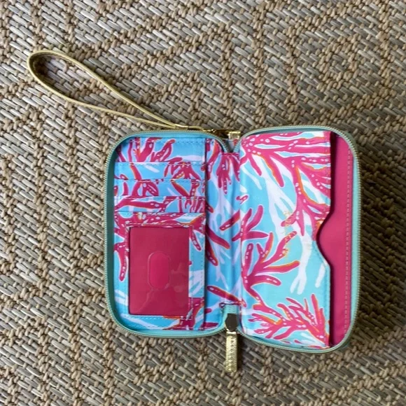Lilly Pulitzer wallet - Picture 4 of 7